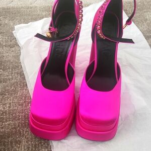 Nwob MEDUSA AEVITAS PLATFORM PUMPS sz 41 sz 11